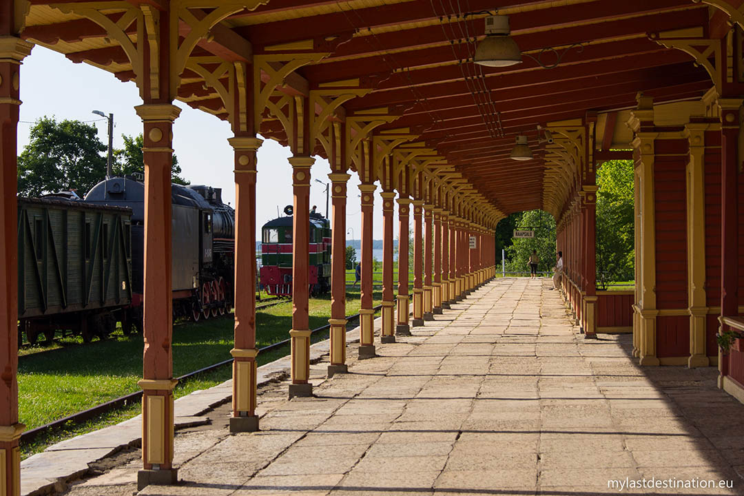 train station