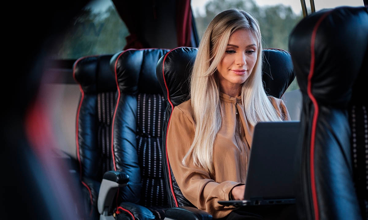 Возможность выбрать одинарное сидение в автобусах Lux Express Lounge